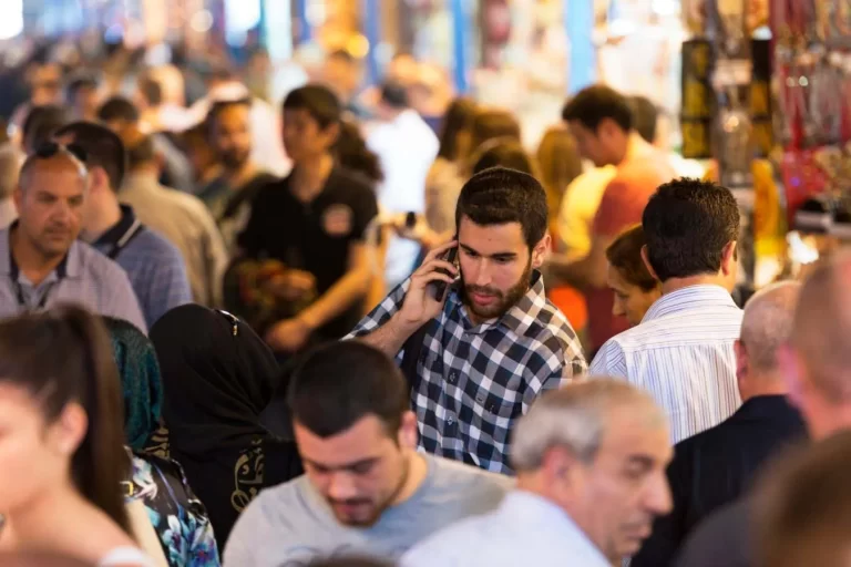 Spies Use Radar To Eavesdrop On Phone Calls With Unprecedented Accuracy