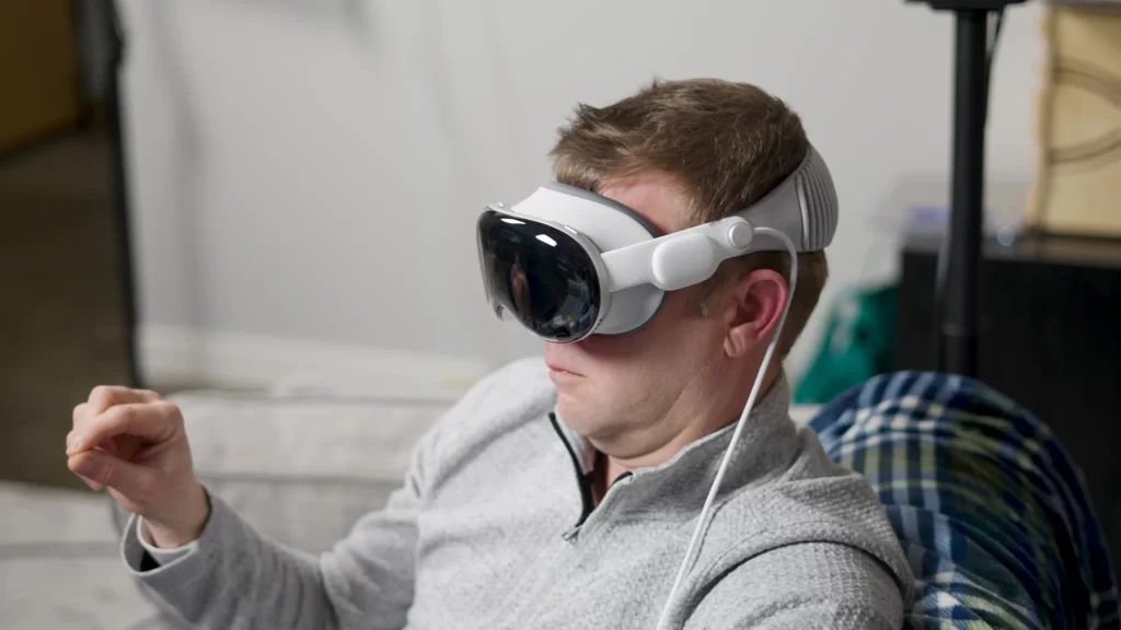 Apple’s Vision Pro 2 Headset Set for Release as Demand for XR Tech Wanes